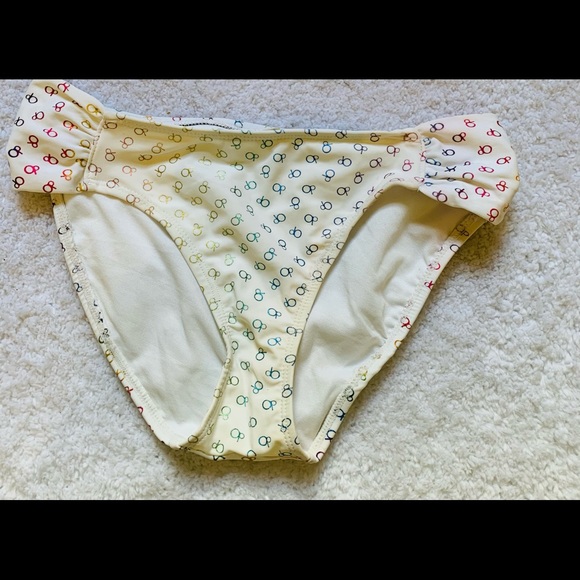 Op bikini bottoms - Picture 3 of 4